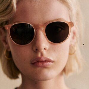 Sézane Penelope Sunglasses Blush/Honey Round Acetate